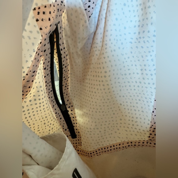 Lululemon runaway lightweight jacket - Picture 11 of 16